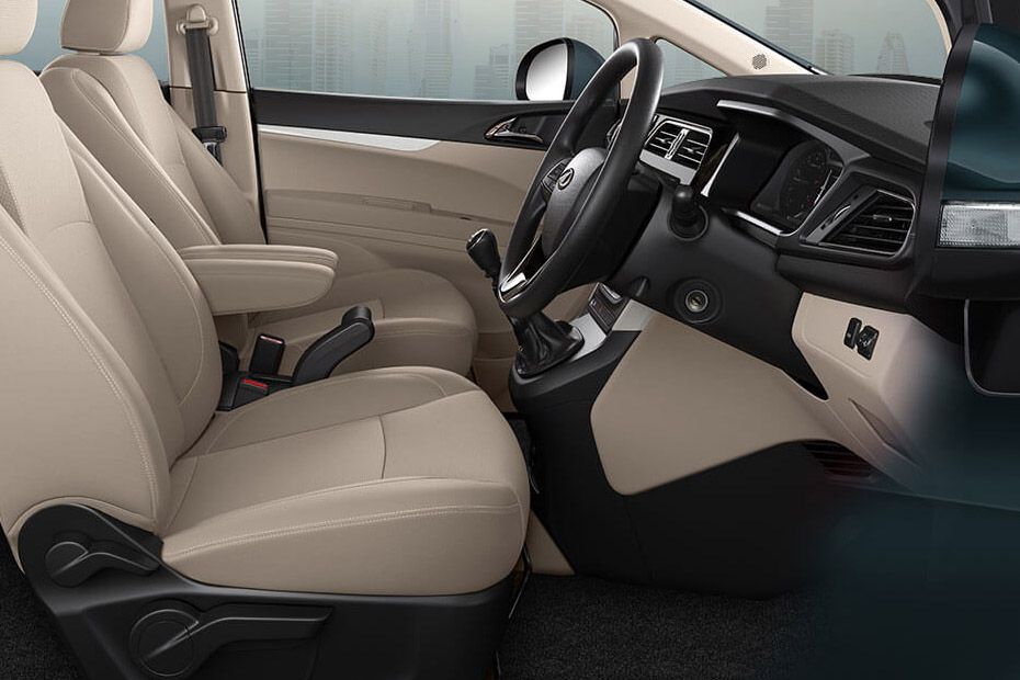Mahindra Marazzo Door view of Driver seat
