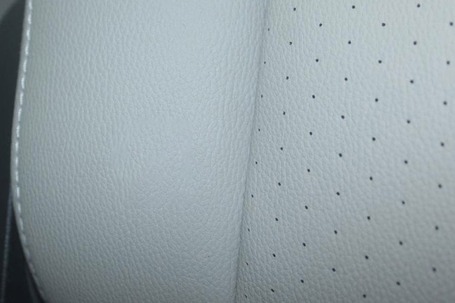 Mahindra Marazzo Upholstery Details
