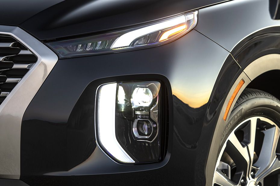 Hyundai Palisade Headlight Image