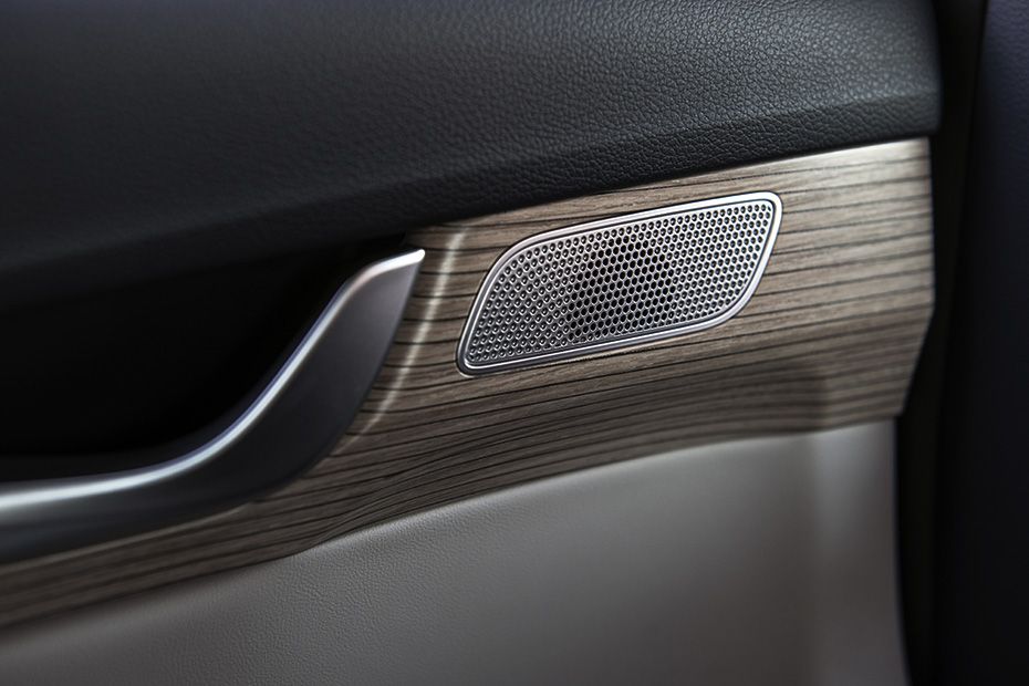 Hyundai Palisade Speakers Image