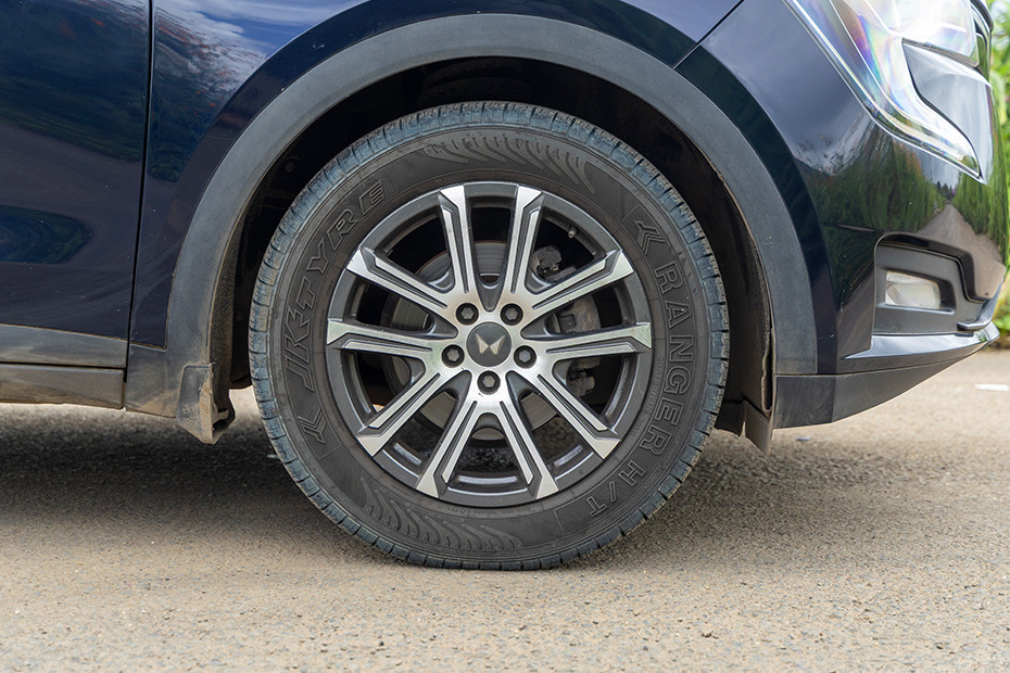 Mahindra XUV700 Wheel