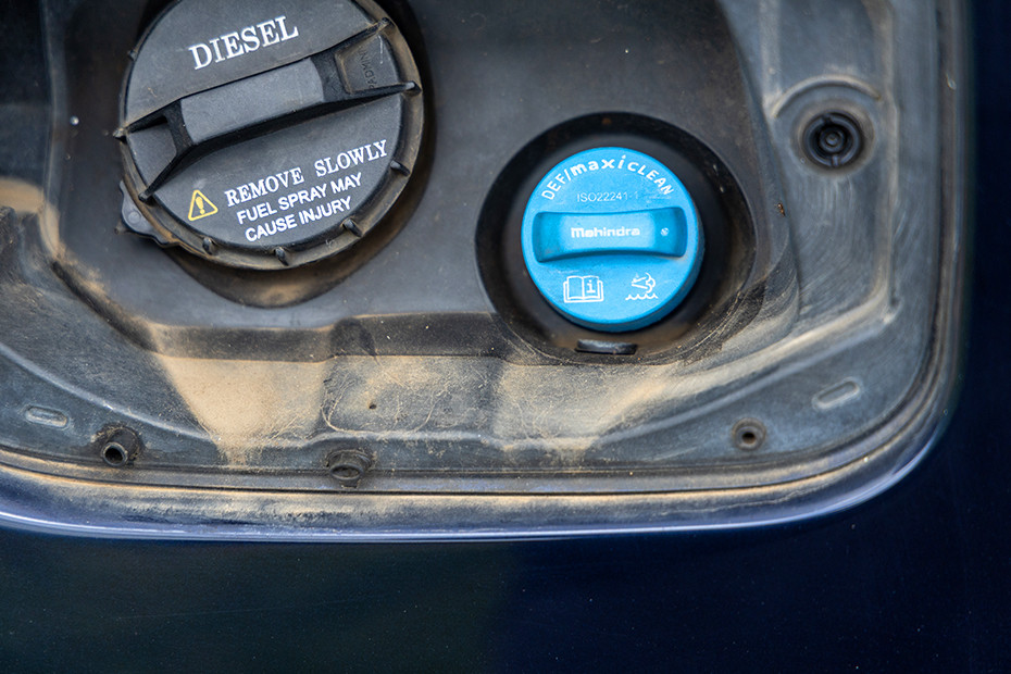 Mahindra XUV700 DEF Cap