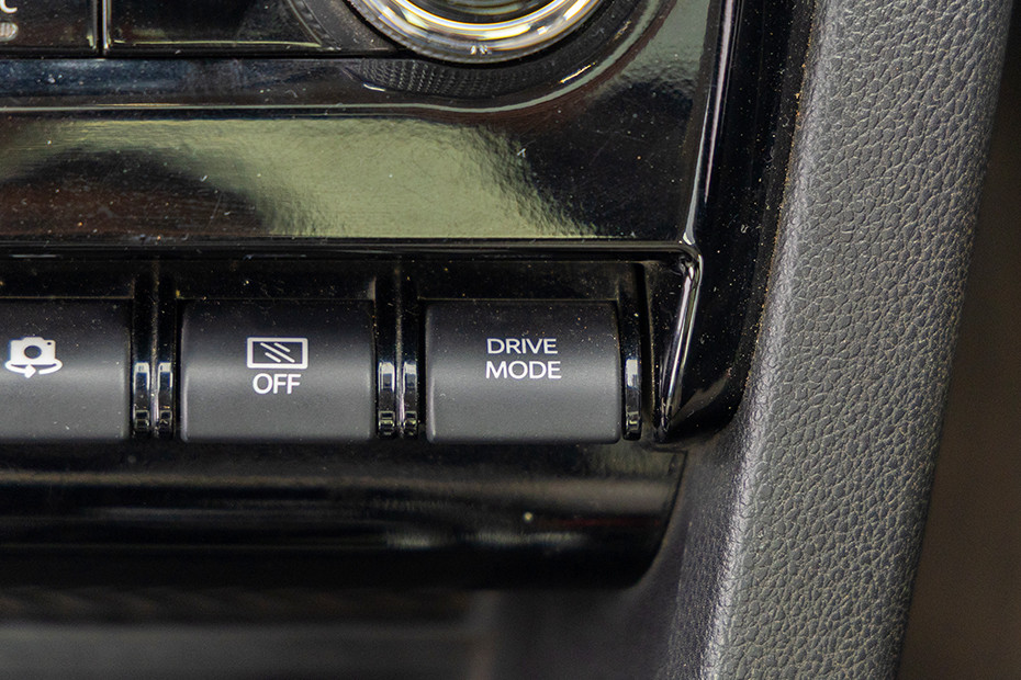 Mahindra XUV700 Drive Mode Selector