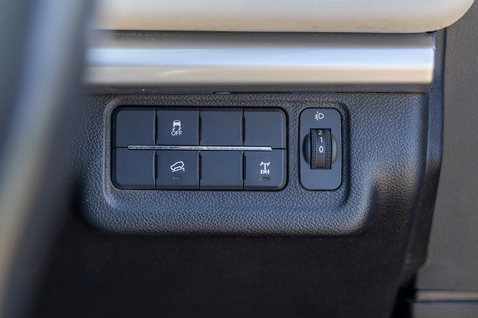 Mahindra XUV700 Traction Mode Selector