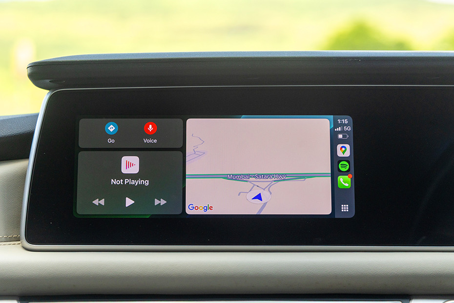 Mahindra XUV700 Navigation or Infotainment Mid Closeup