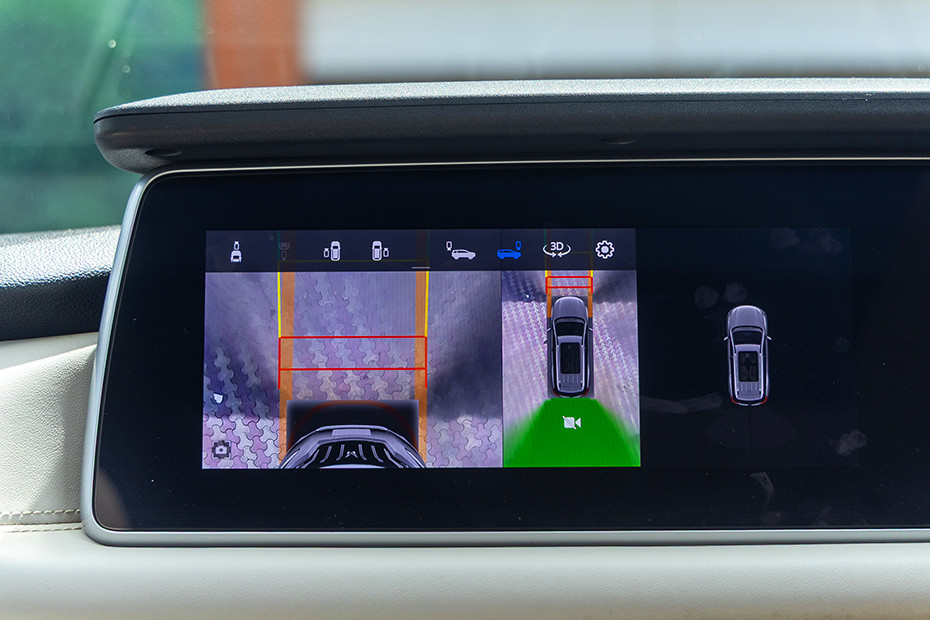 Mahindra XUV700 360 Degree Camera View