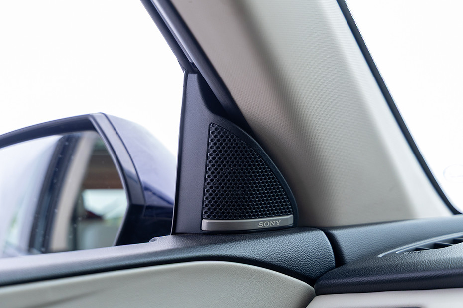 Mahindra XUV700 Front Tweeters