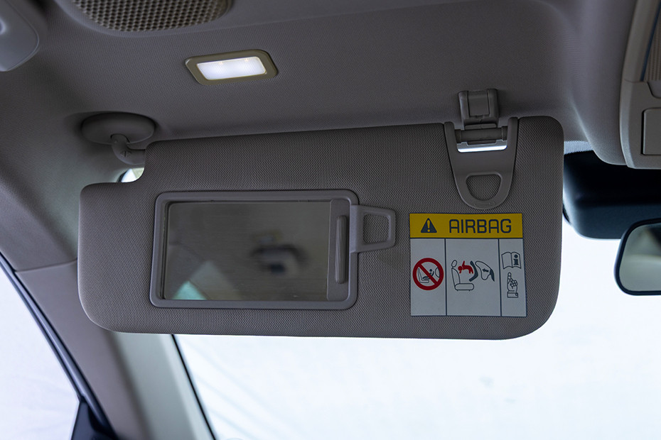 Mahindra XUV700 Sun Visor with Vanity Mirror