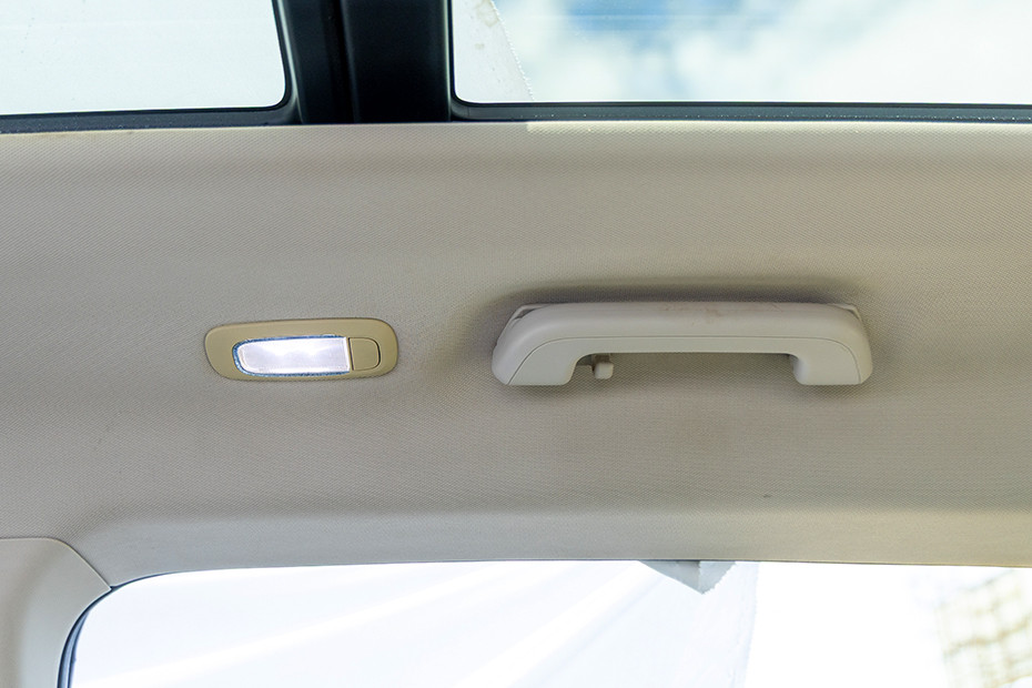 Mahindra XUV700 Grab Handle