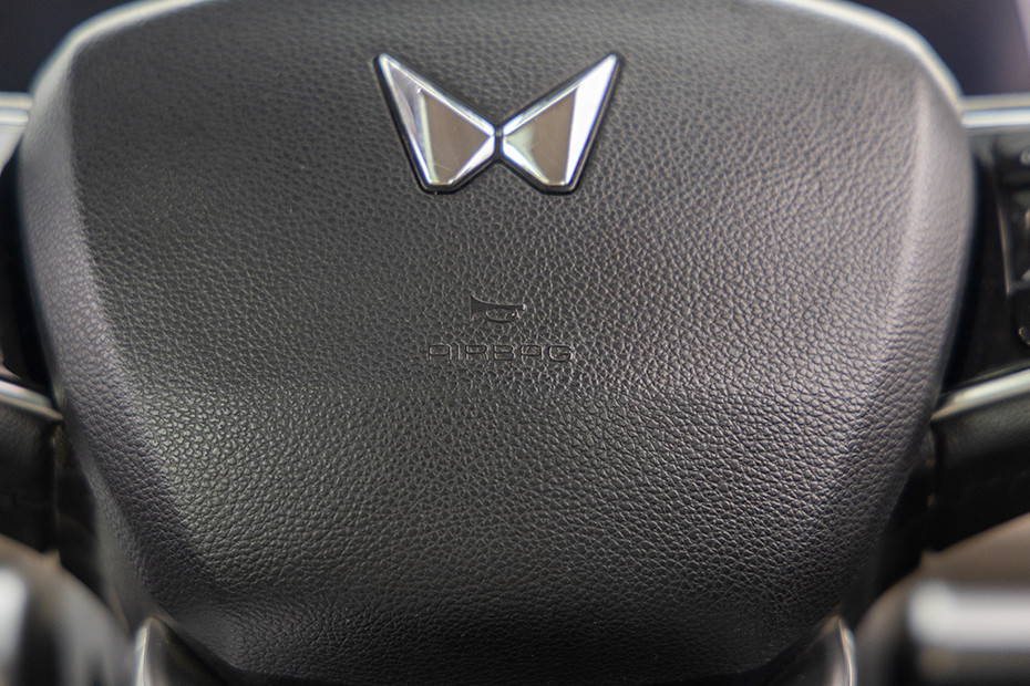 Mahindra XUV700 Driver Airbag