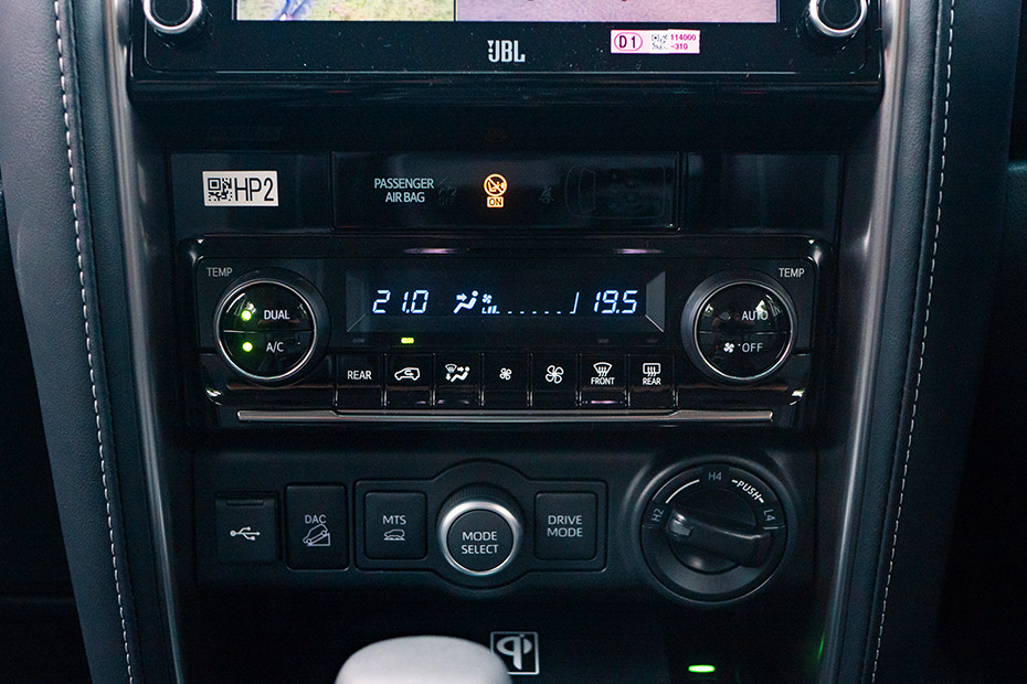 Toyota Fortuner AC Controls