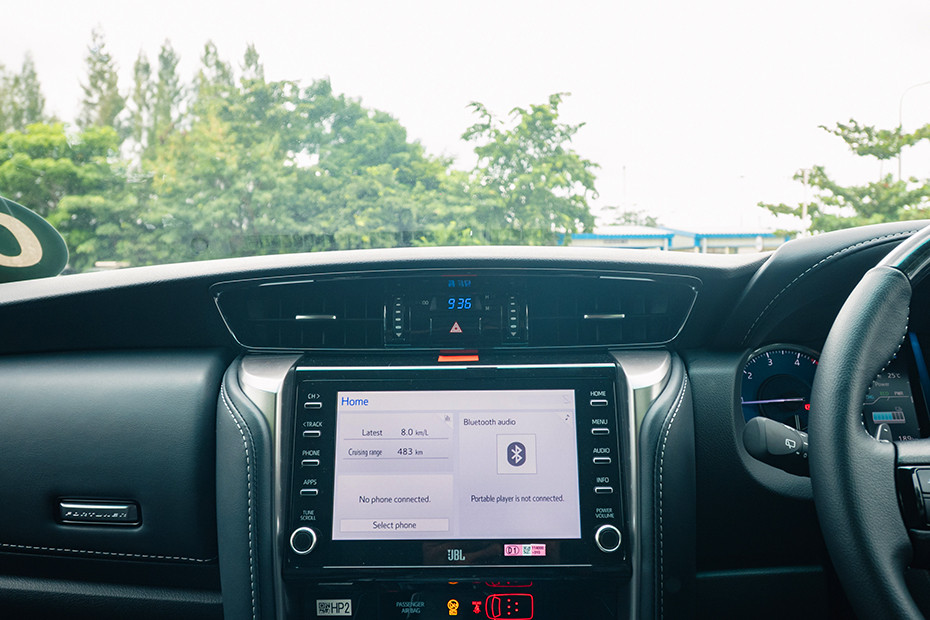 Toyota Fortuner Central AC Vent
