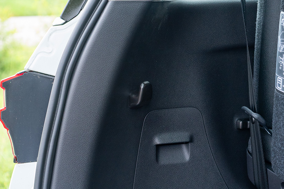 Toyota Fortuner Luggage Hook