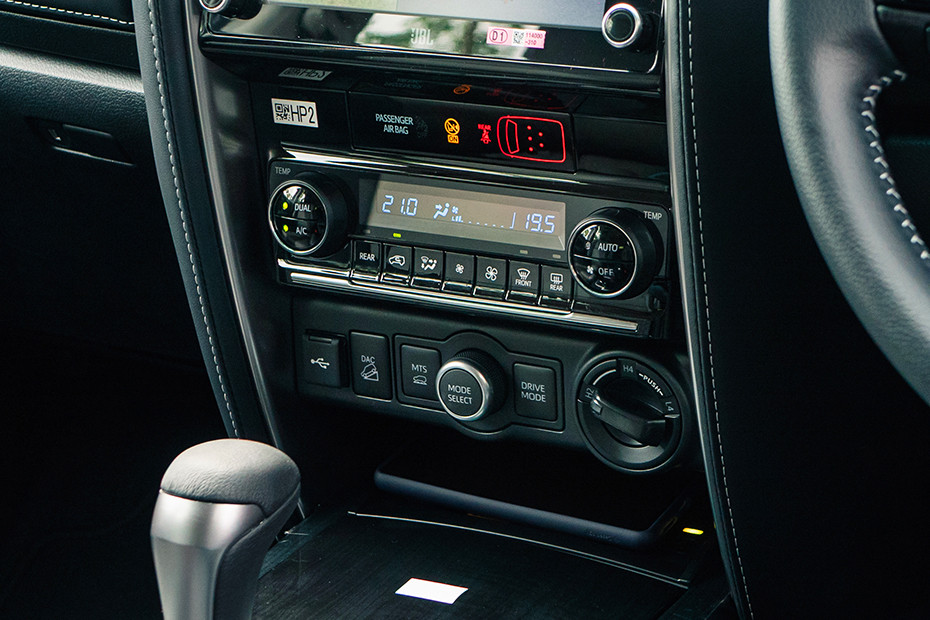 Toyota Fortuner Switches In Centre Console