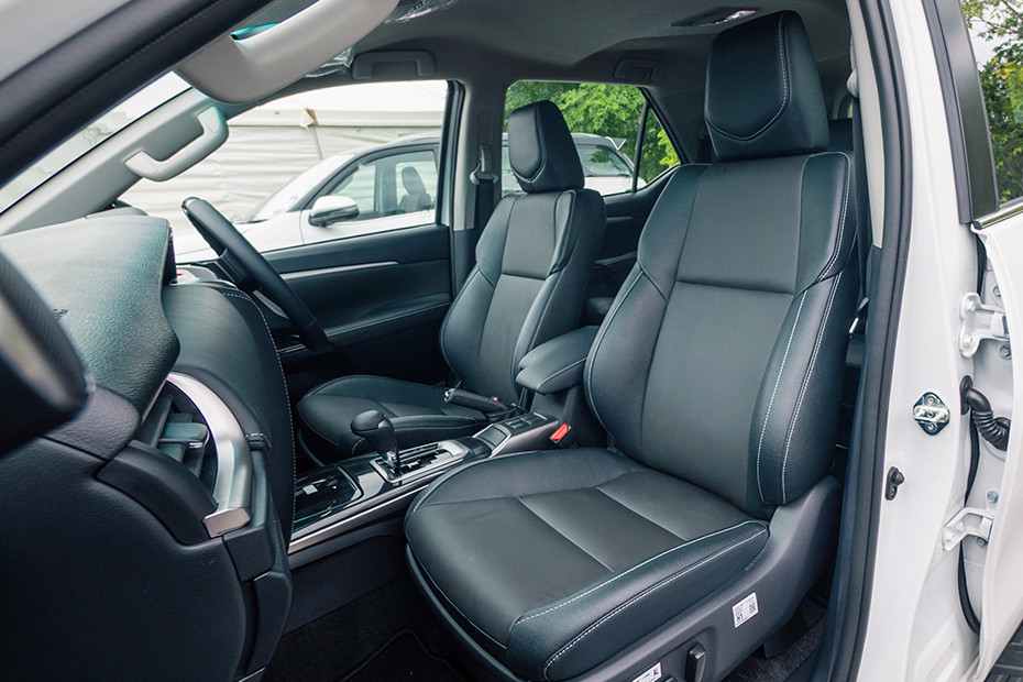 Toyota Fortuner Passenger Cabin View