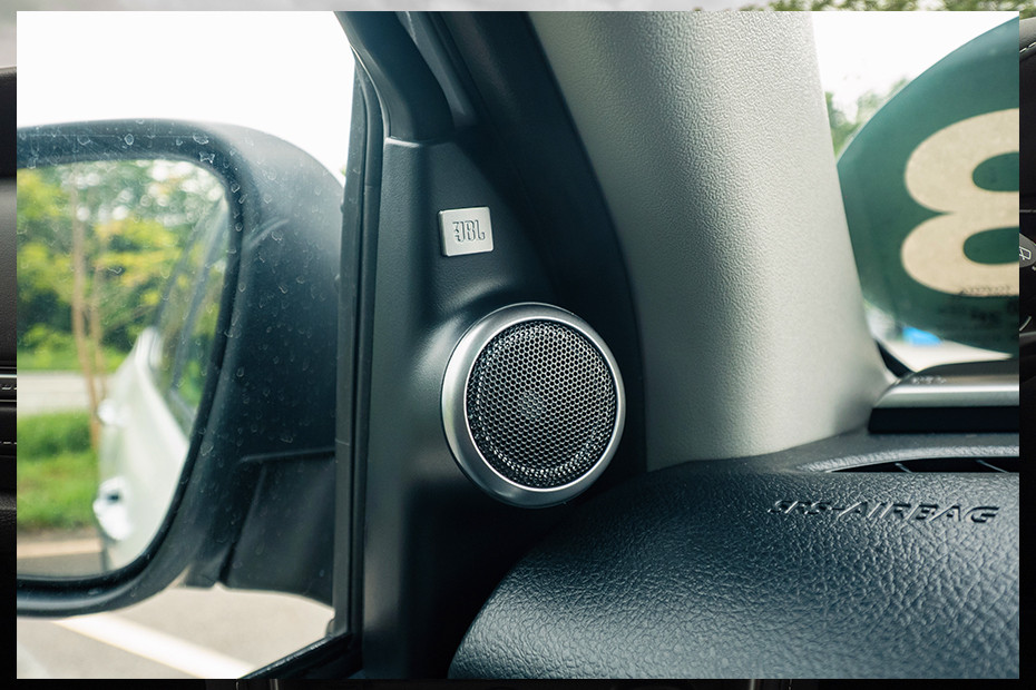 Toyota Fortuner Front Tweeters