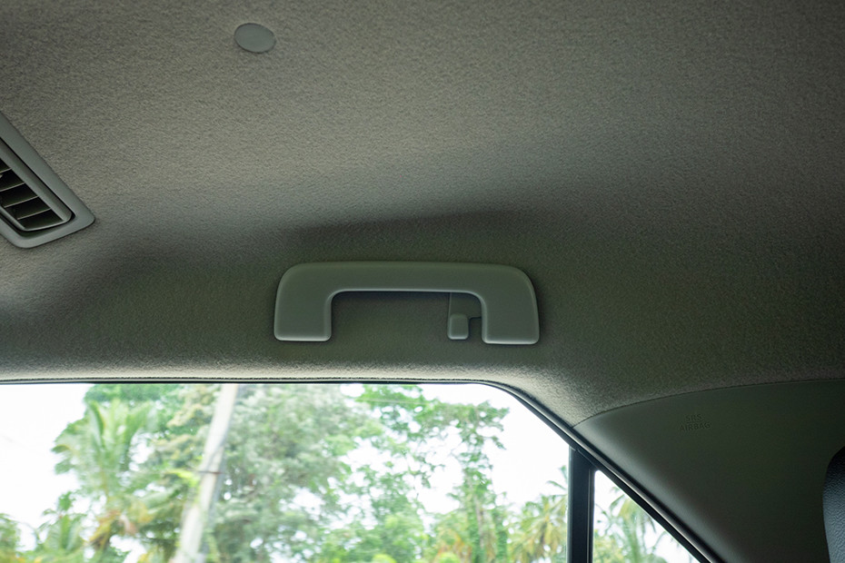 Toyota Fortuner Grab Handle