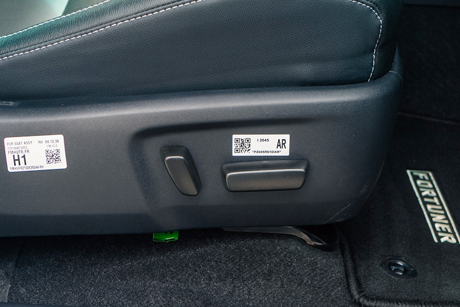 Toyota Fortuner Powered Driver's Seat