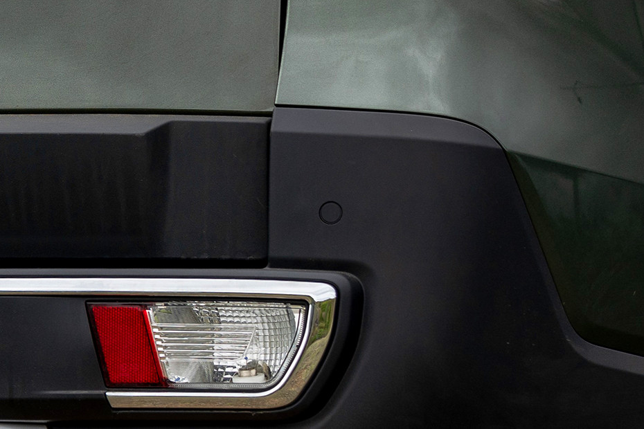 Mahindra Scorpio N Rear Parking Sensors