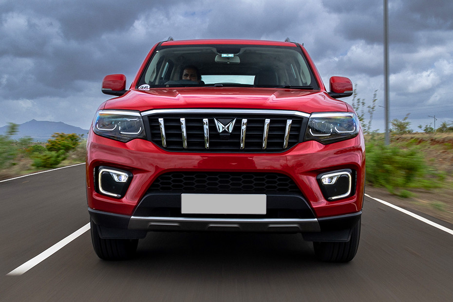 Mahindra Scorpio N Driving: Front View