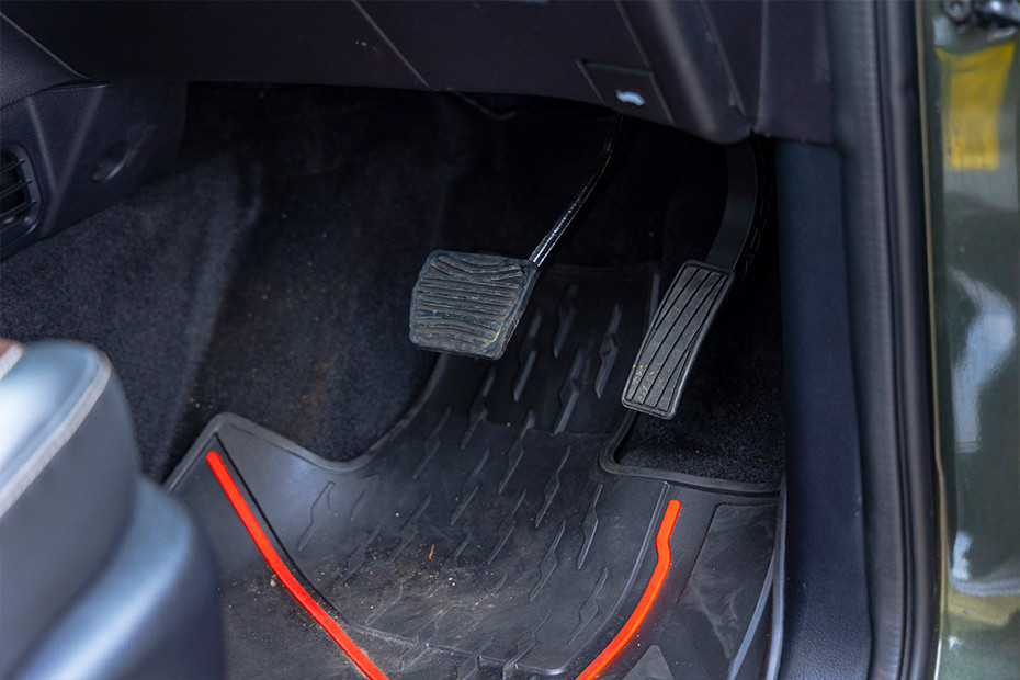 Mahindra Scorpio N Pedals