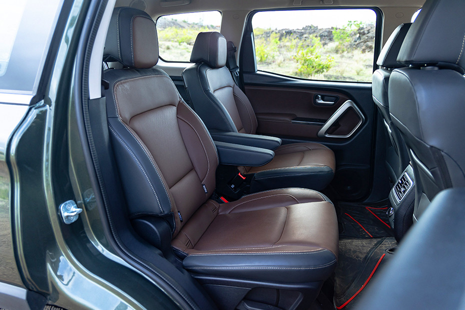 Mahindra Scorpio N Rear Seats With Arm Rest