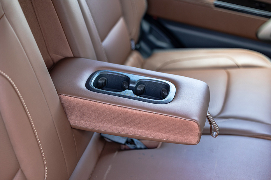 Mahindra Scorpio N Centre Armrest (Rear)