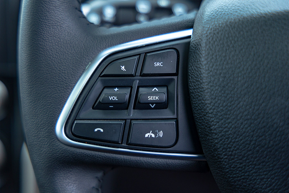 Mahindra Scorpio N Steering Wheel Buttons (Left)