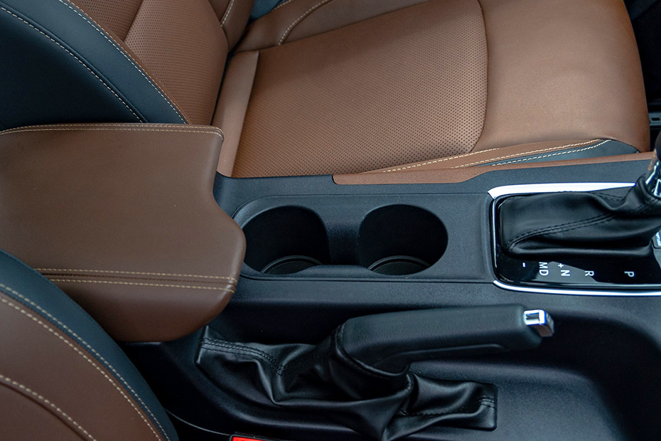 Mahindra Scorpio N Front Cup Holder