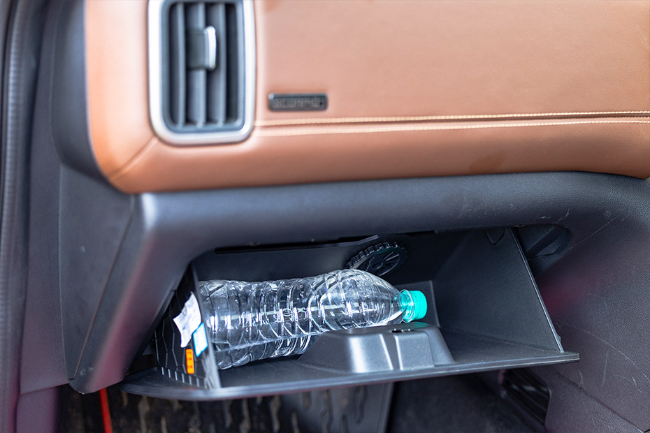 Mahindra Scorpio N Glovebox
