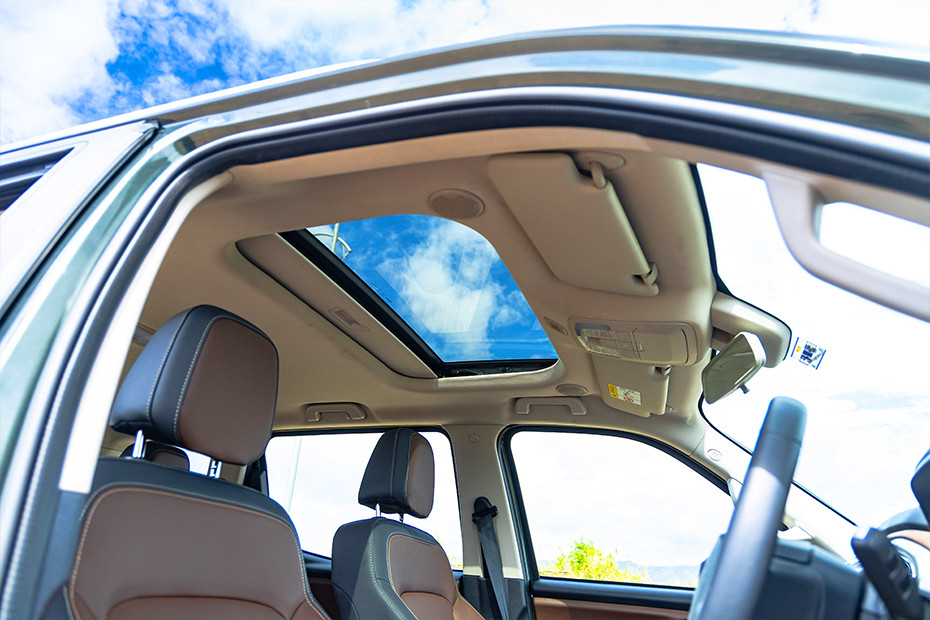 Mahindra Scorpio N Sunroof (Inside View)