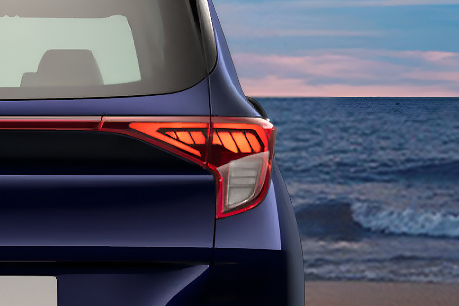 Kia Carens Taillight