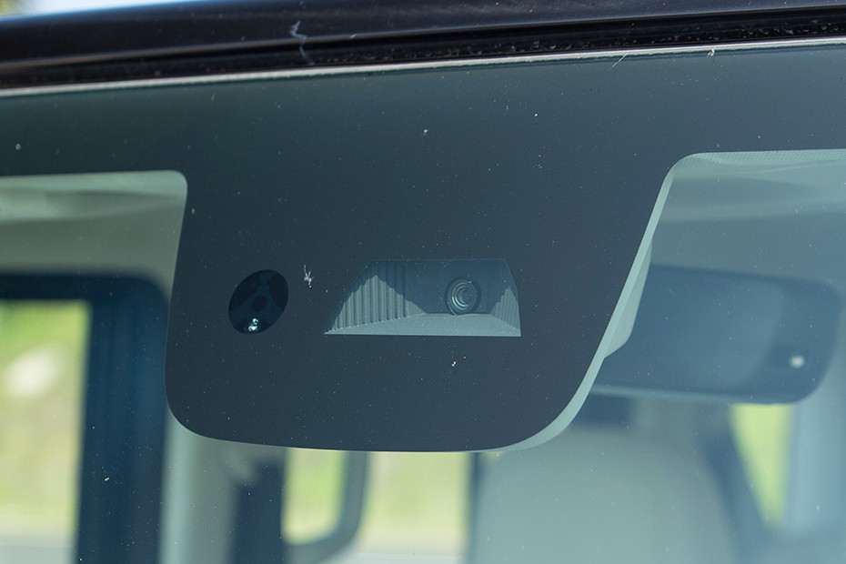 Mahindra Thar ROXX ADAS: Front Camera