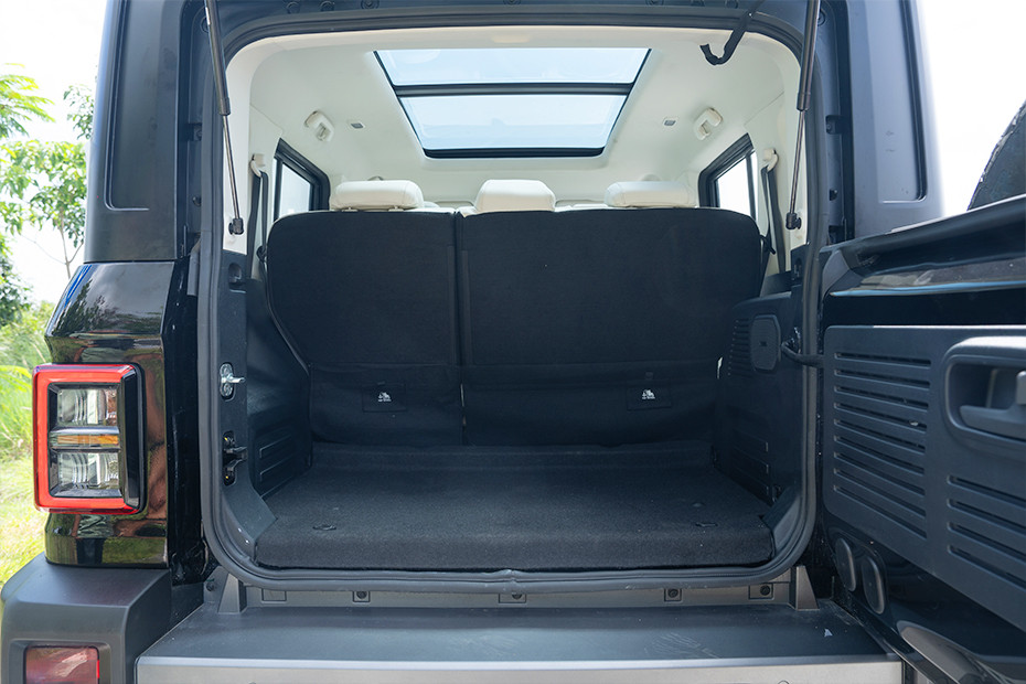 Mahindra Thar ROXX Complete Storage Area View