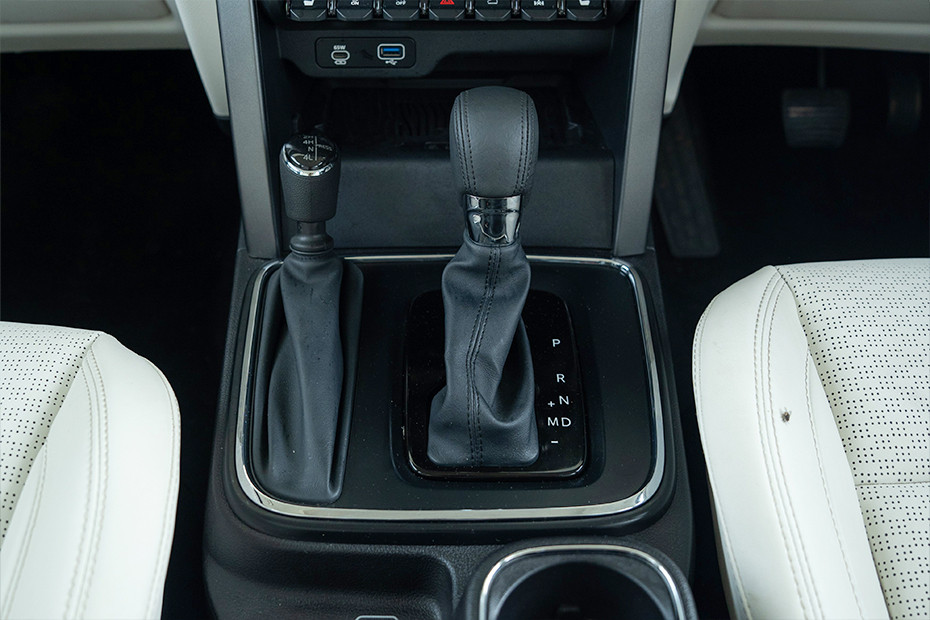 Mahindra Thar ROXX Gear Selector / Shifter