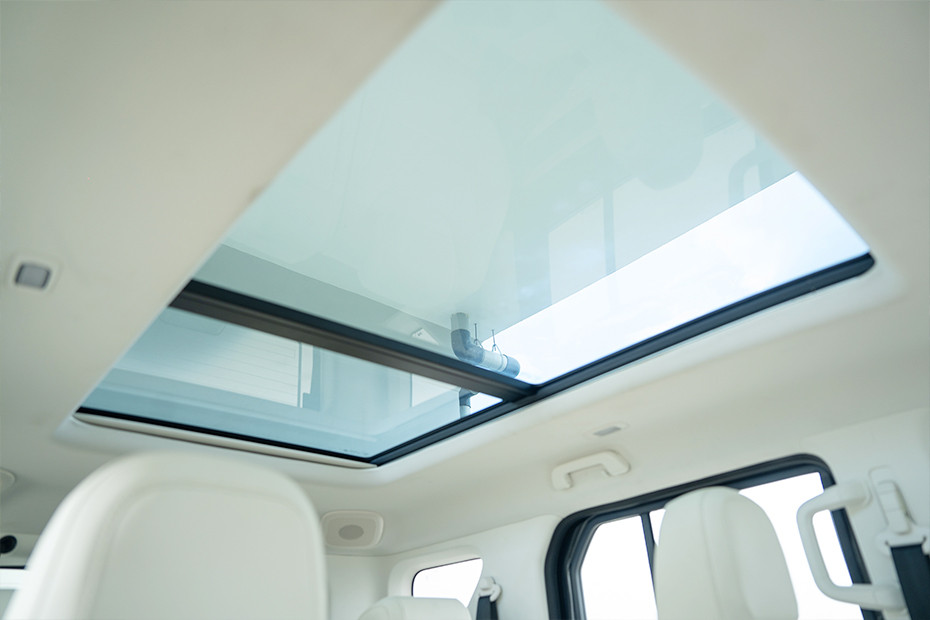 Mahindra Thar ROXX Sunroof (Inside View)