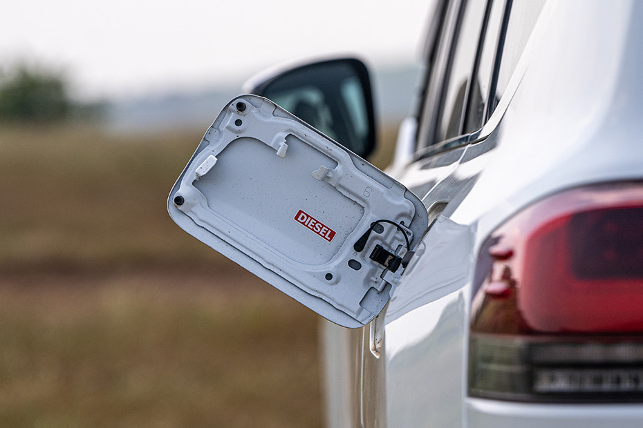 Toyota Land Cruiser 300 Recommended Fuel Information