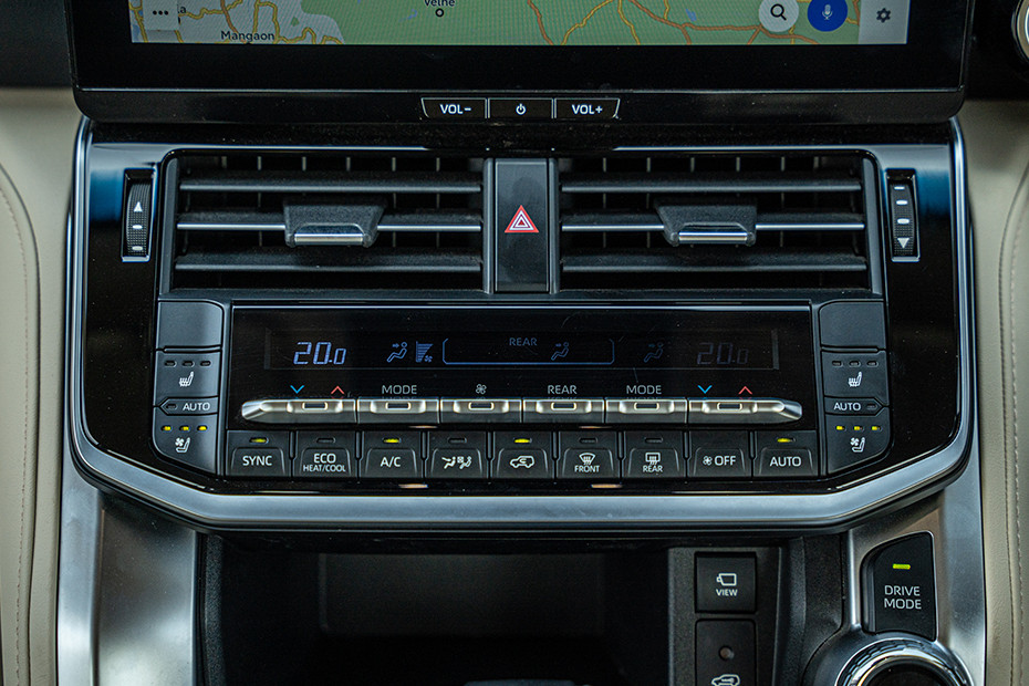 Toyota Land Cruiser 300 AC Controls