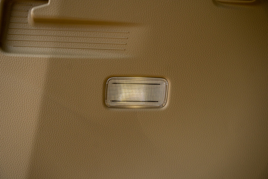 Toyota Land Cruiser 300 Boot Light