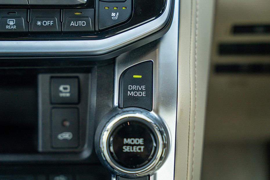 Toyota Land Cruiser 300 Drive Mode Selector
