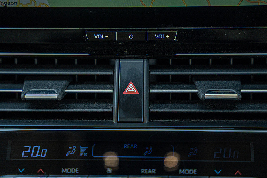 Toyota Land Cruiser 300 Hazard Light Switch