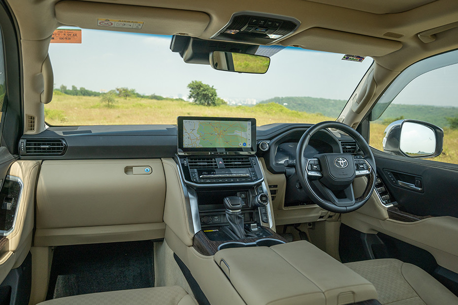 Toyota Land Cruiser 300 Passenger View