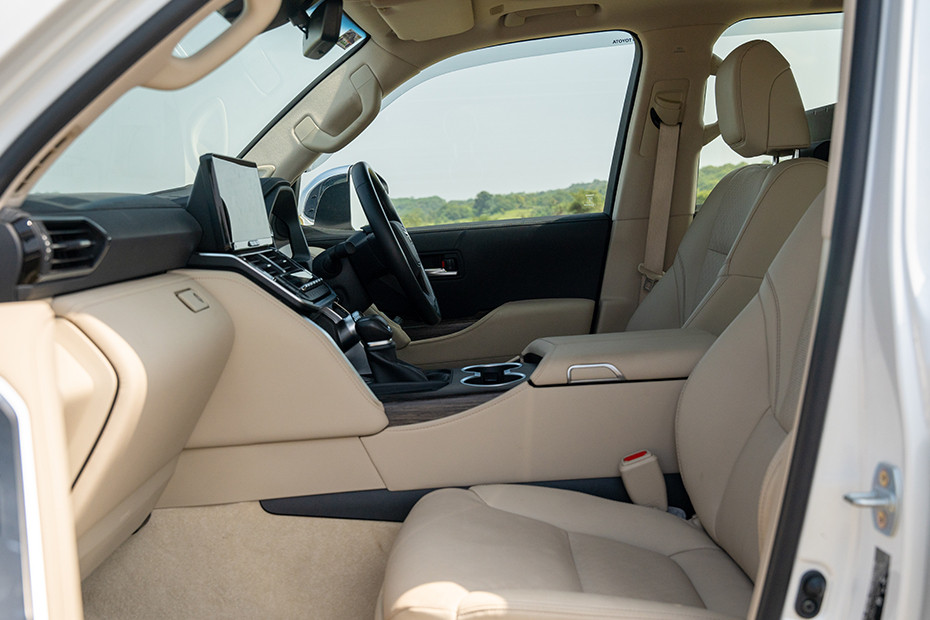 Toyota Land Cruiser 300 Passenger Cabin View