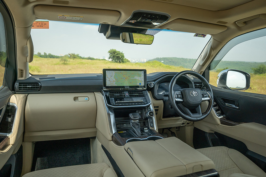 Toyota Land Cruiser 300 Dashboard: Passenger's View