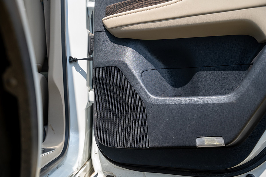 Toyota Land Cruiser 300 Front Speaker