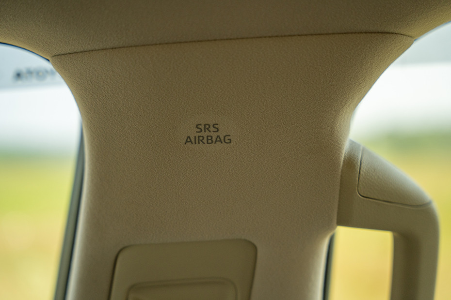 Toyota Land Cruiser 300 Curtain Airbag