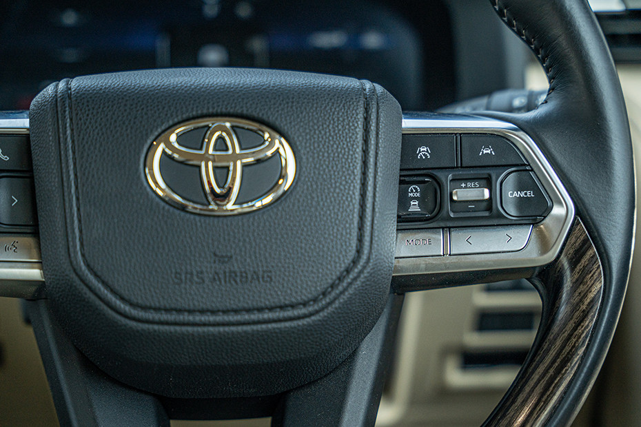 Toyota Land Cruiser 300 Steering Wheel Buttons (Right)