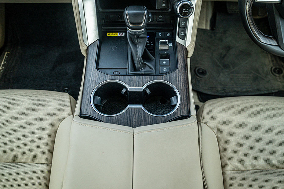 Toyota Land Cruiser 300 Front Cup Holder