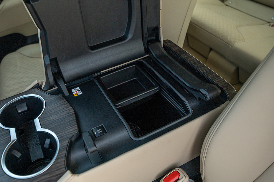 Toyota Land Cruiser 300 Front Armrest Storage