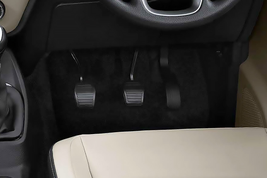 Mahindra Bolero Neo Pedals